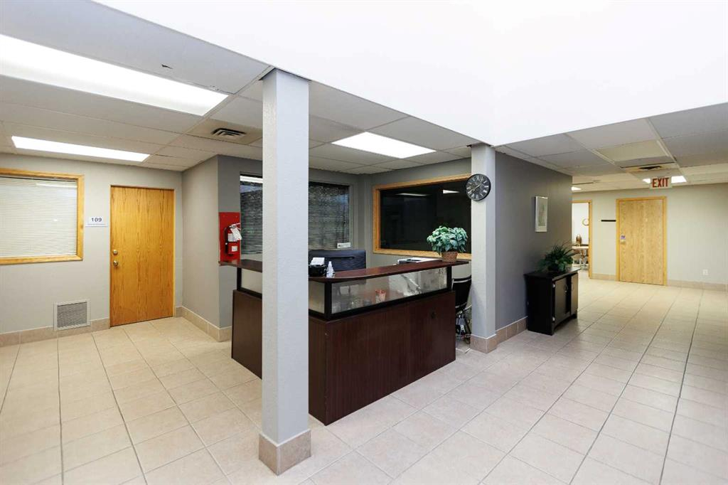 4730 50 Street, Red Deer, Alberta, T4N 1X2 (98138257)