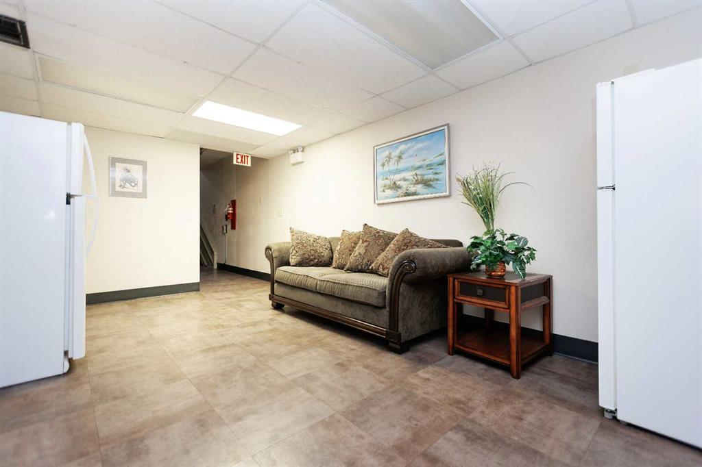 4730 50 Street, Red Deer, Alberta, T4N 1X2 (98138257)