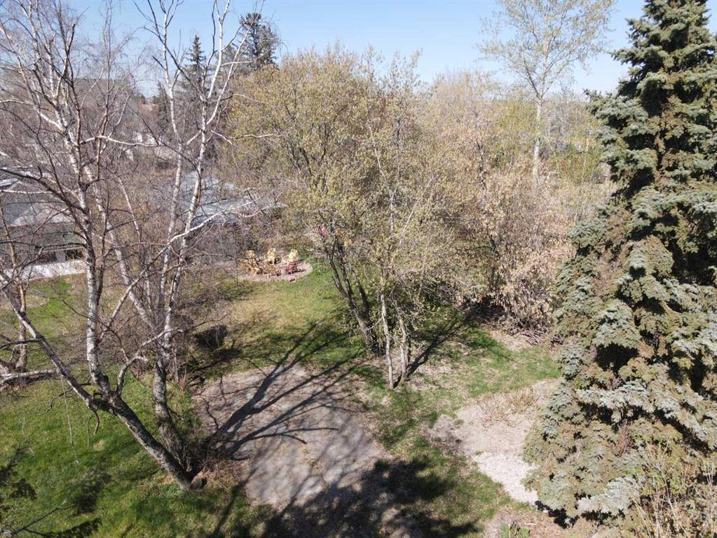 5040, 5042 47 Street, Sylvan Lake, Alberta, T4S1X9 (98350165)