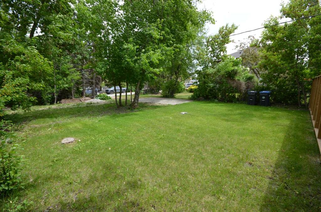5040, 5042 47 Street, Sylvan Lake, Alberta, T4S1X9 (98350165)