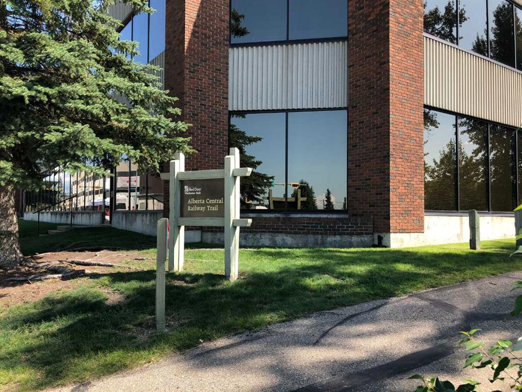 101-5201 43 Street, Red Deer, Alberta, T4N 4C4 (98378233)