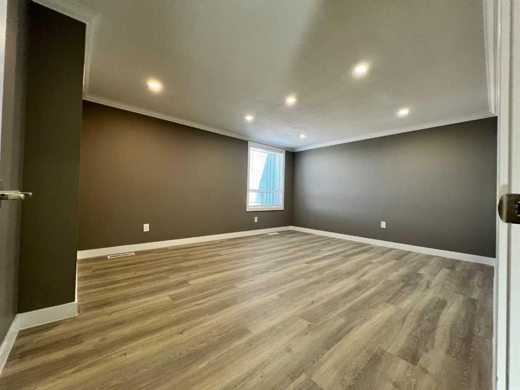 11-7895 49 Avenue, Red Deer, Alberta, T4P 2B4 (99016376)