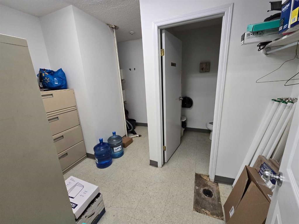 170-8319 Chiles Ind Avenue, Red Deer, Alberta, T4P 2V5 (99232531)