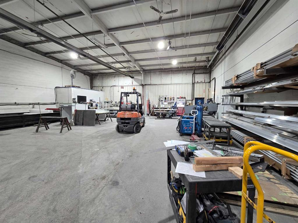 170-8319 Chiles Ind Avenue, Red Deer, Alberta, T4P 2V5 (99232531)