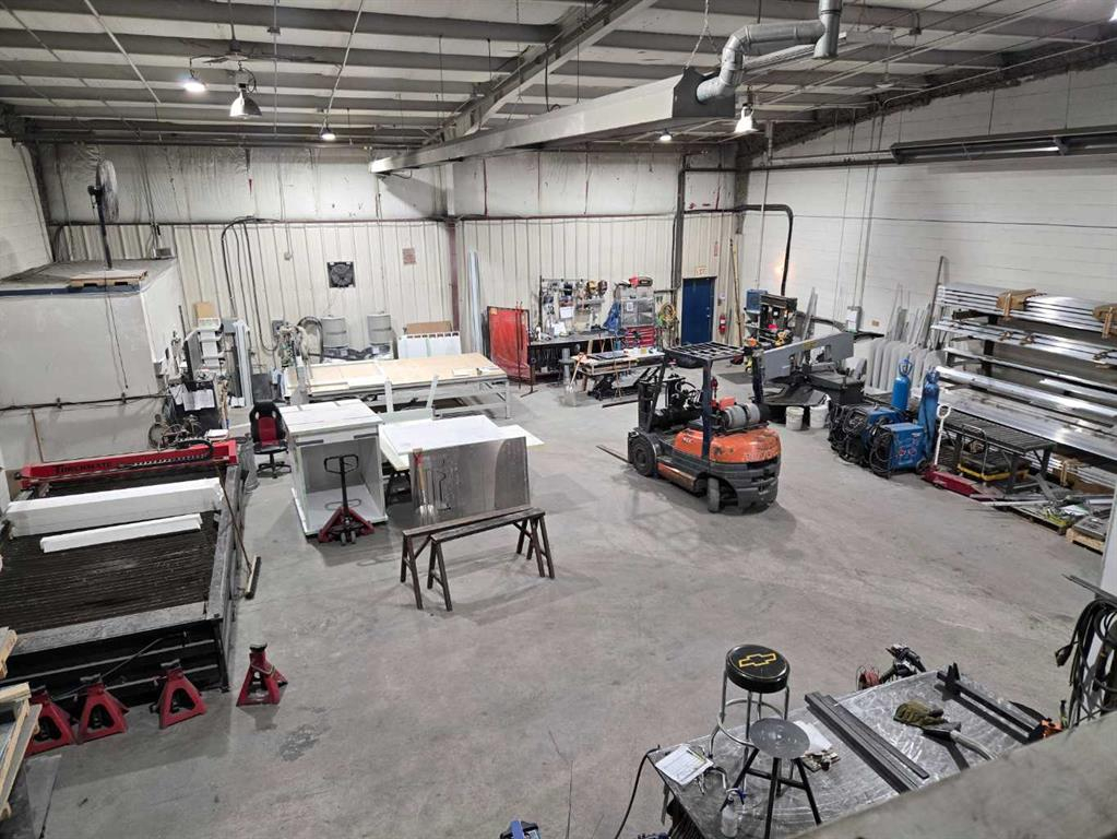 170-8319 Chiles Ind Avenue, Red Deer, Alberta, T4P 2V5 (99232531)