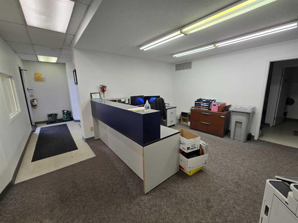 170-8319 Chiles Ind Avenue, Red Deer, Alberta, T4P 2V5 (99232531)