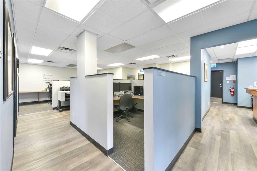 302-4702 49 Avenue, Red Deer, Alberta, T4N 3W2 (99666128)