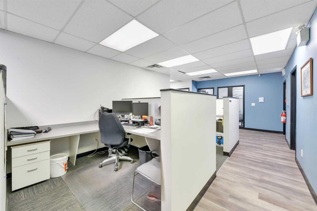 302-4702 49 Avenue, Red Deer, Alberta, T4N 3W2 (99666128)