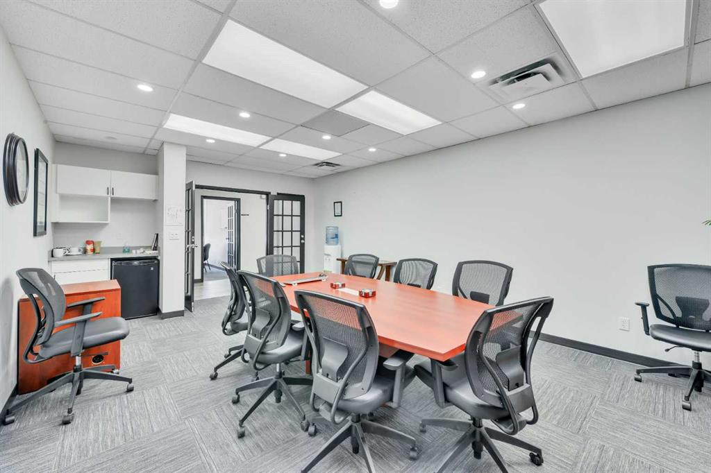 302-4702 49 Avenue, Red Deer, Alberta, T4N 3W2 (99666128)